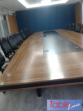 Mesa de Reunião 4